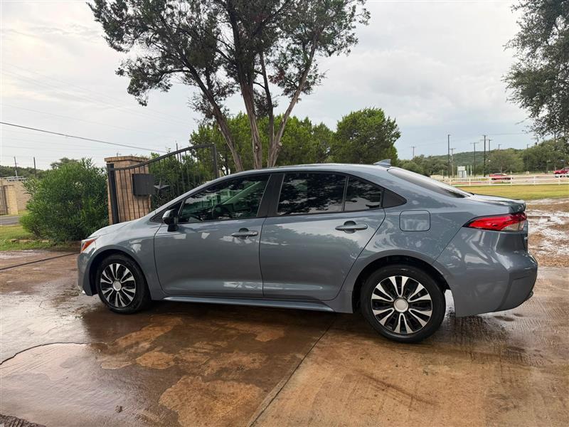 Toyota Corolla LE 2022