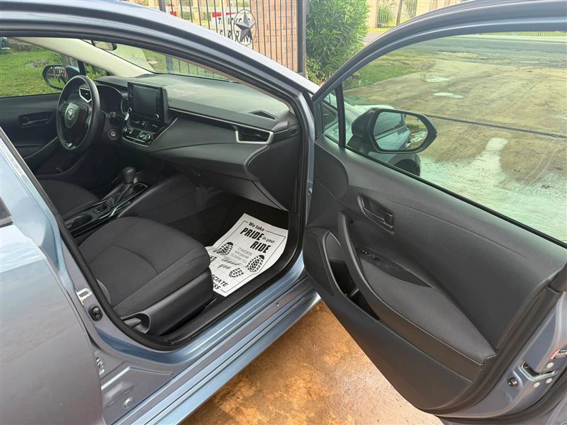 Toyota Corolla LE 2022