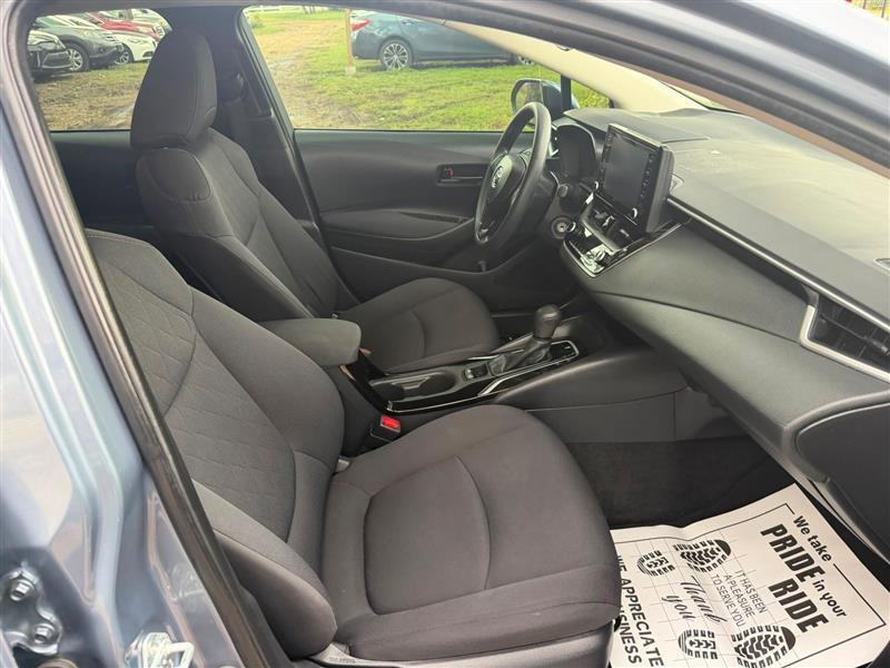 Toyota Corolla LE 2022