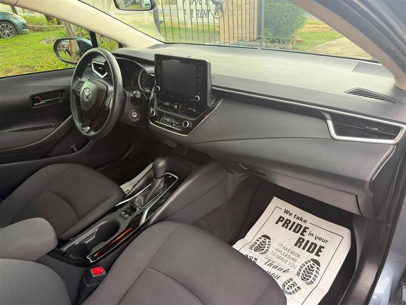 Toyota Corolla LE 2022