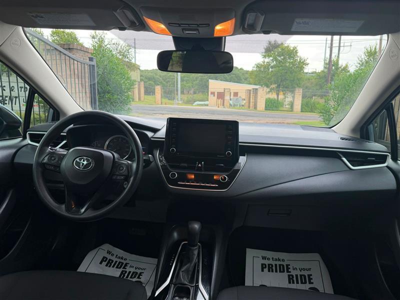 Toyota Corolla LE 2022