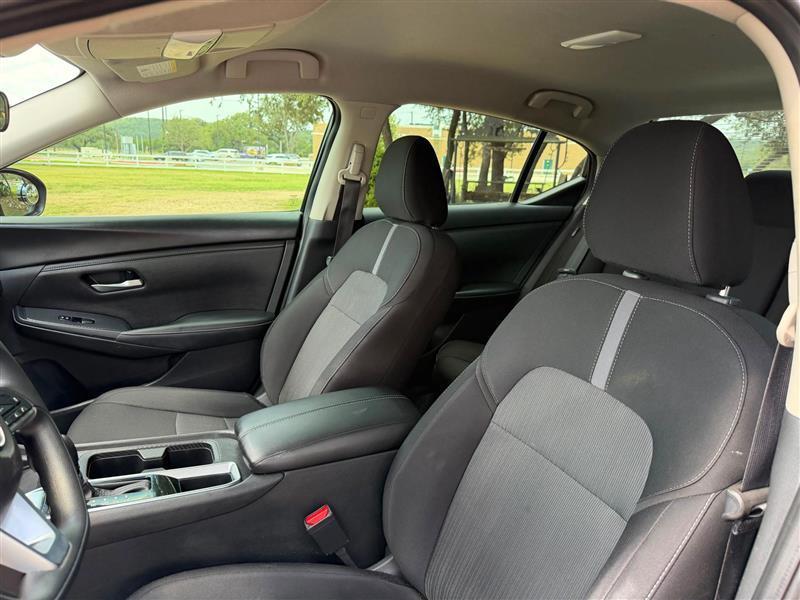 Nissan Sentra SV 2024