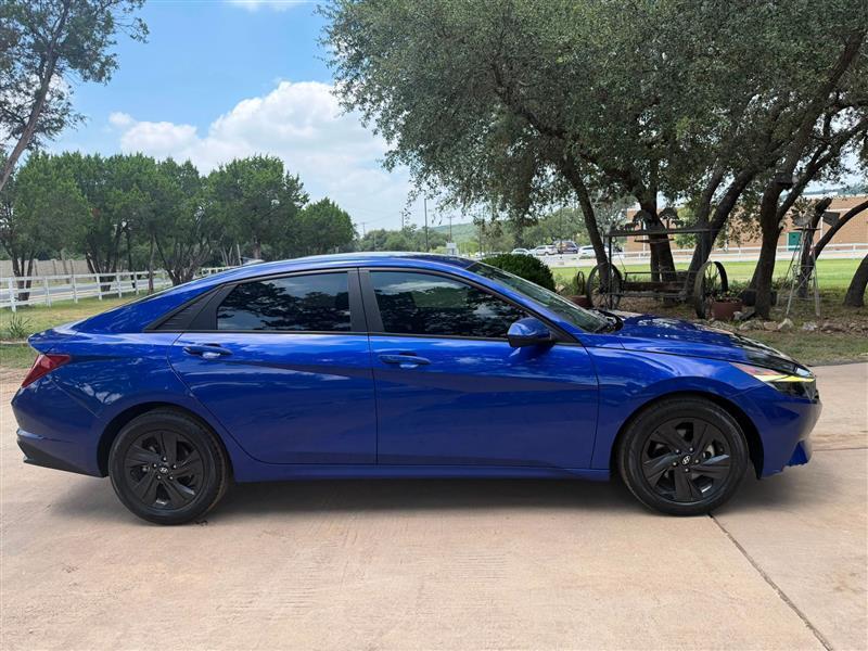 Hyundai Elantra SEL 2023