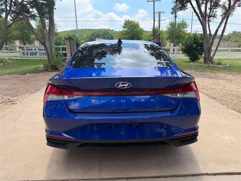 Hyundai Elantra SEL 2023