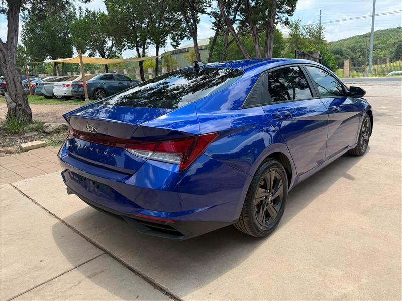 Hyundai Elantra SEL 2023