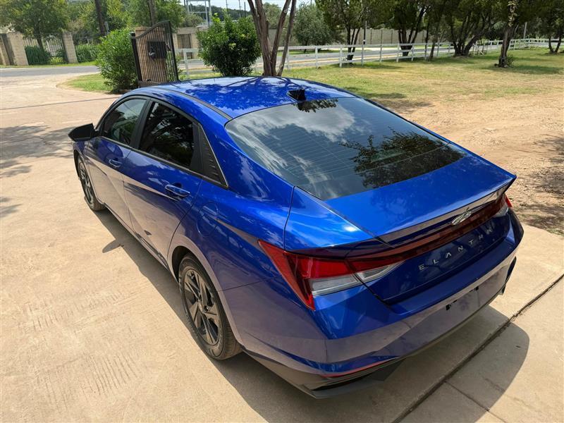 Hyundai Elantra SEL 2023