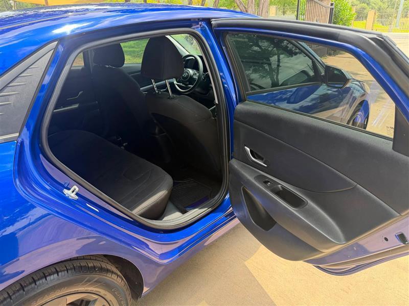 Hyundai Elantra SEL 2023
