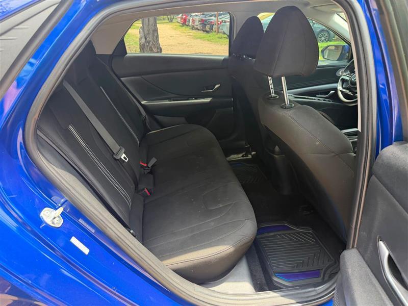 Hyundai Elantra SEL 2023