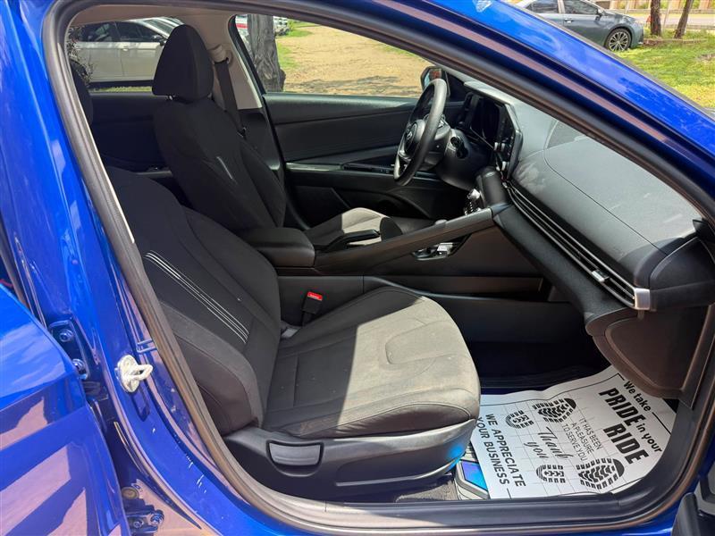 Hyundai Elantra SEL 2023