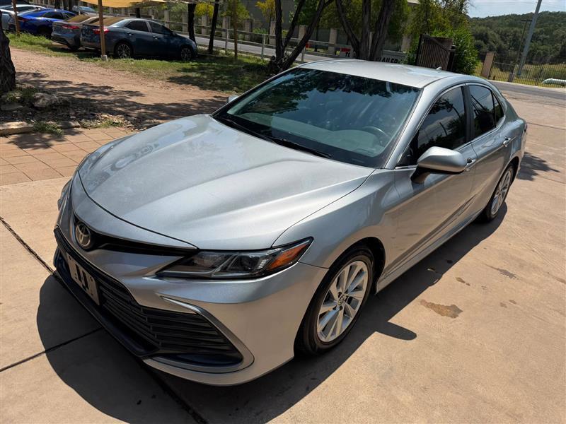 Toyota Camry LE 2021