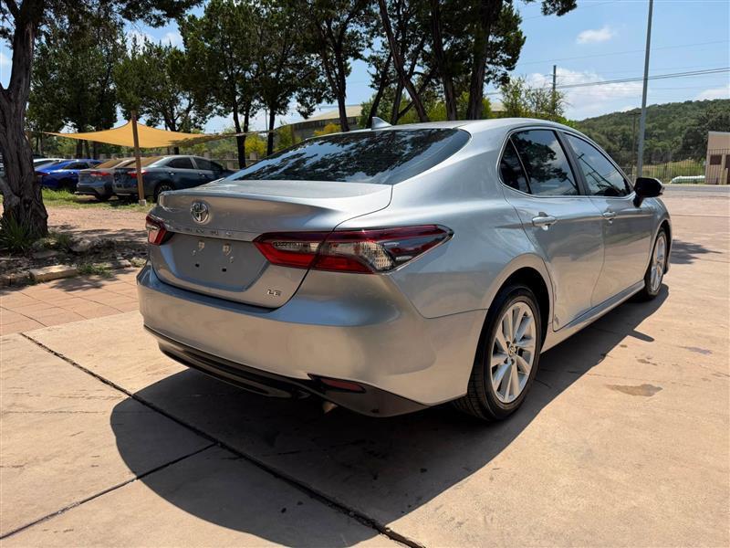 Toyota Camry LE 2021