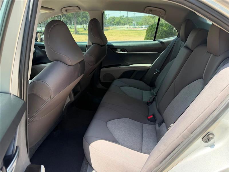 Toyota Camry LE 2021