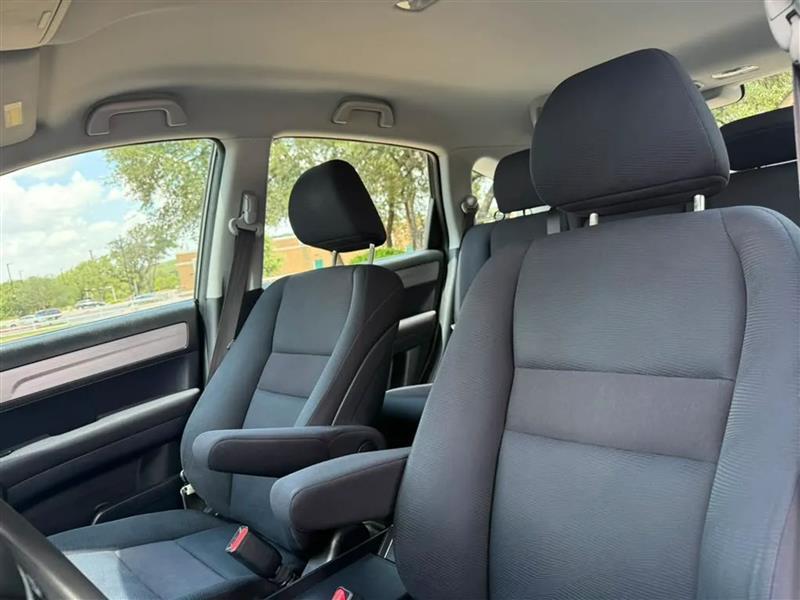 Honda CR-V LX 4WD 5-Speed AT 2010