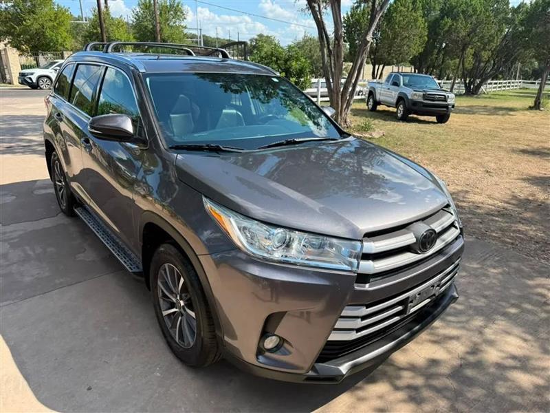 Toyota Highlander XLE AWD V6 2018