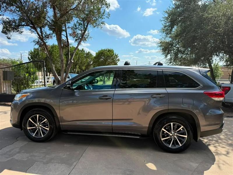 Toyota Highlander XLE AWD V6 2018