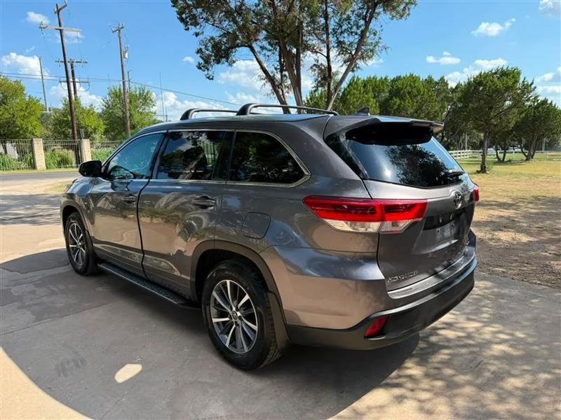 Toyota Highlander XLE AWD V6 2018