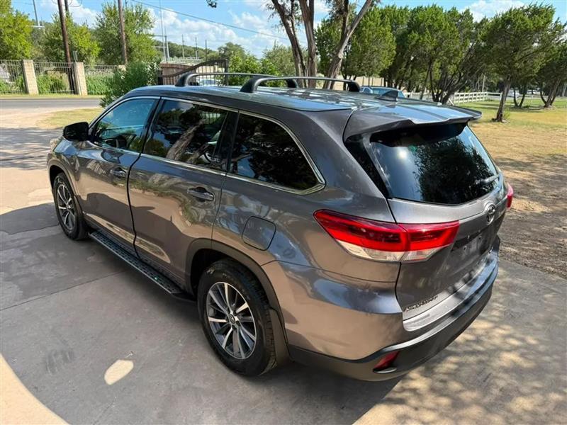 Toyota Highlander XLE AWD V6 2018