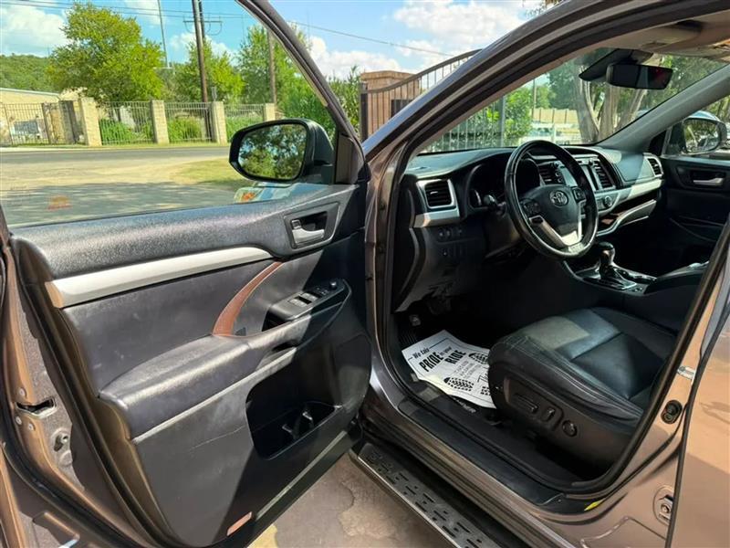 Toyota Highlander XLE AWD V6 2018