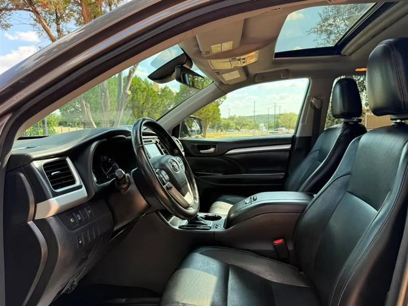 Toyota Highlander XLE AWD V6 2018