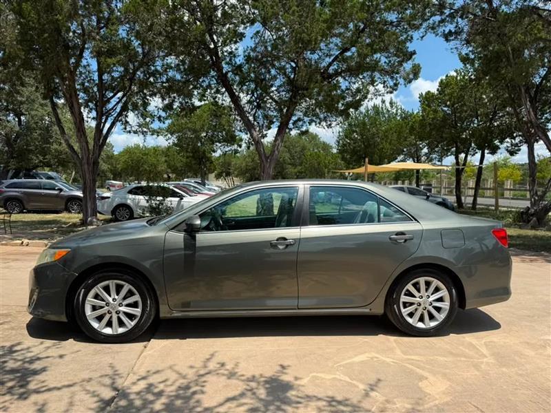 Toyota Camry XLE 2014
