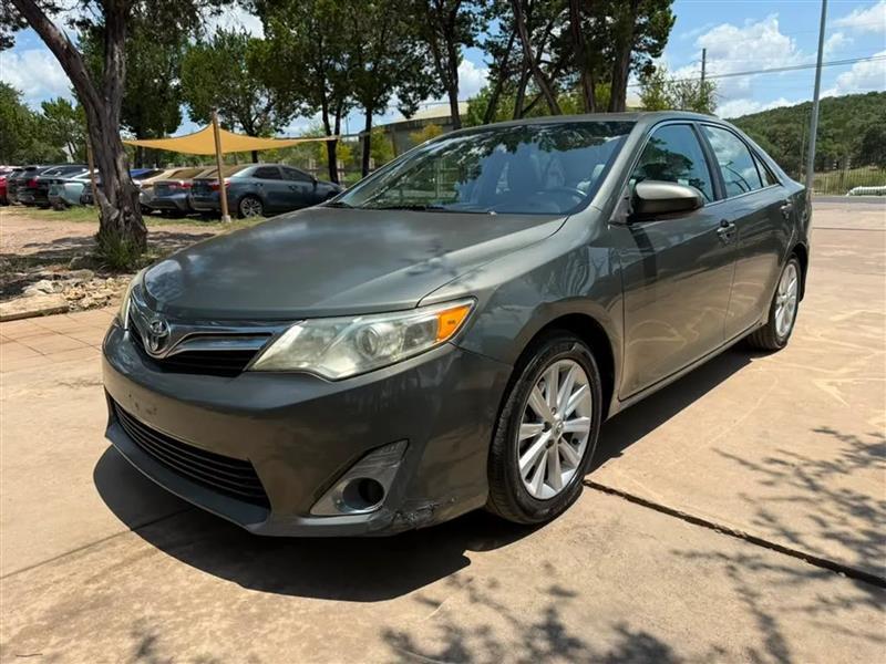 Toyota Camry XLE 2014