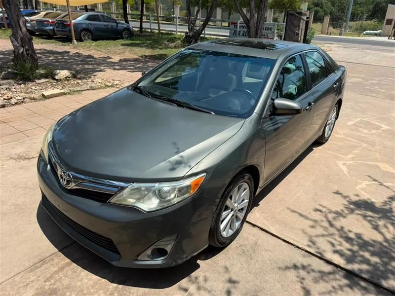 Toyota Camry XLE 2014