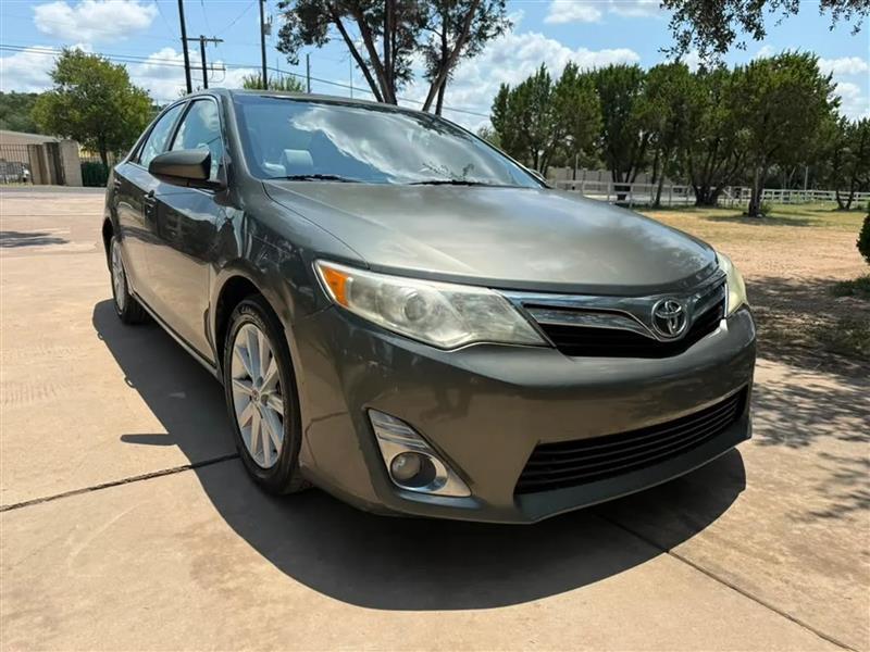 Toyota Camry XLE 2014
