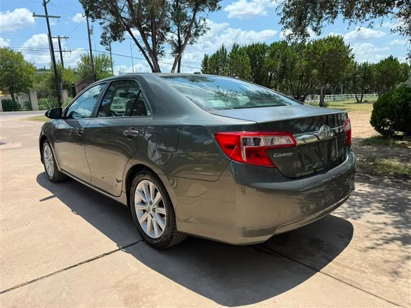 Toyota Camry XLE 2014