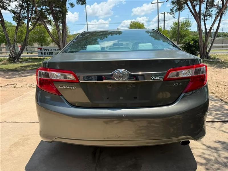 Toyota Camry XLE 2014