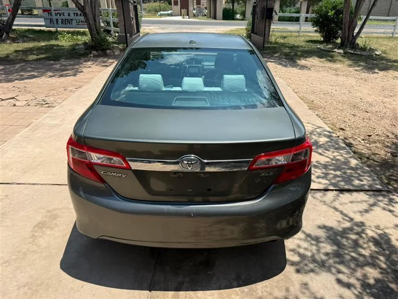 Toyota Camry XLE 2014