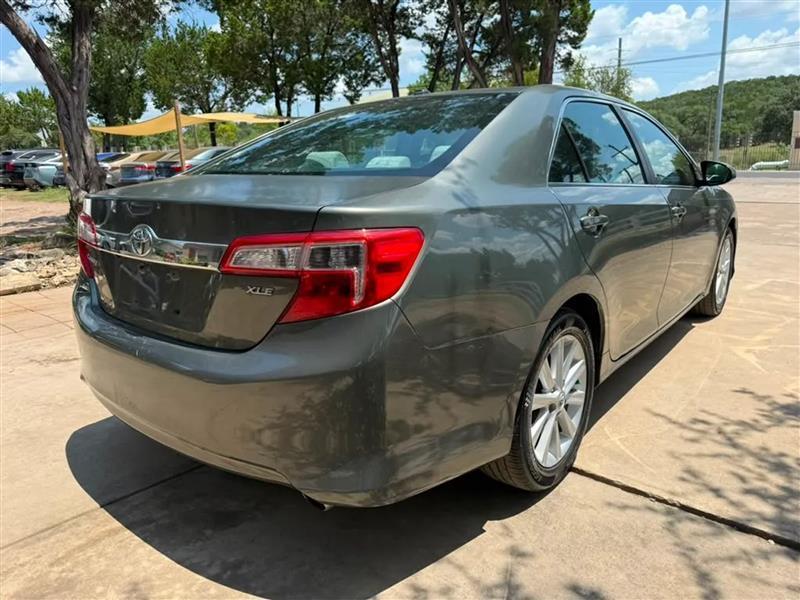 Toyota Camry XLE 2014