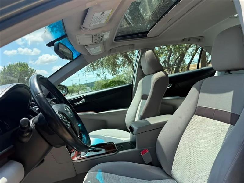 Toyota Camry XLE 2014