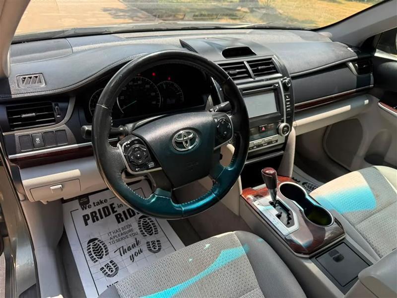 Toyota Camry XLE 2014