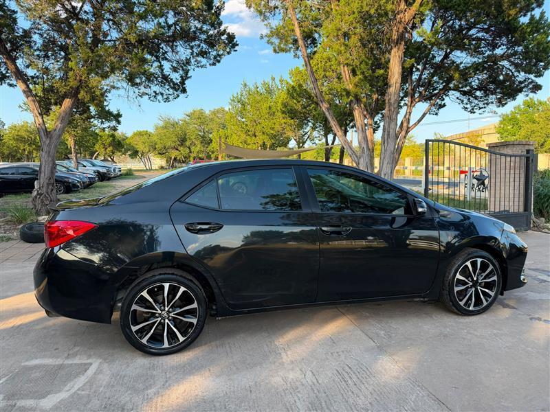 Toyota Corolla SE 6M 2018