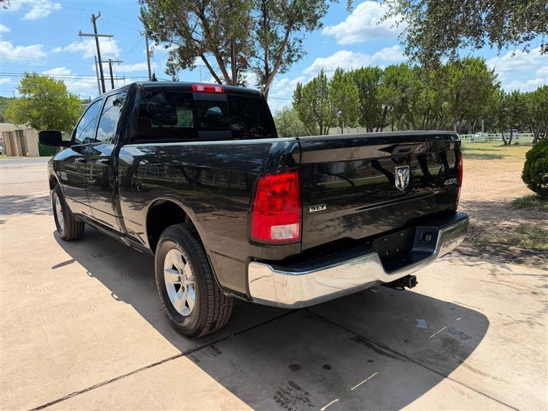 RAM 1500 SLT Quad Cab 4WD 2018