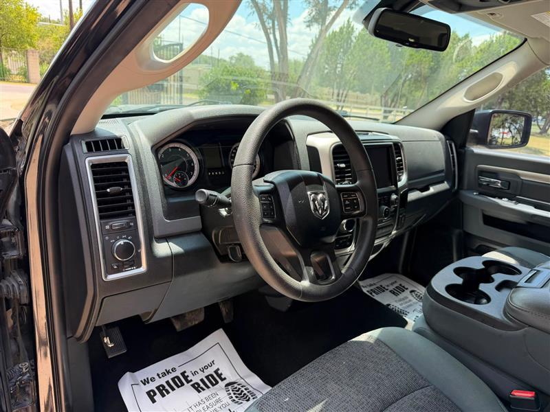 RAM 1500 SLT Quad Cab 4WD 2018
