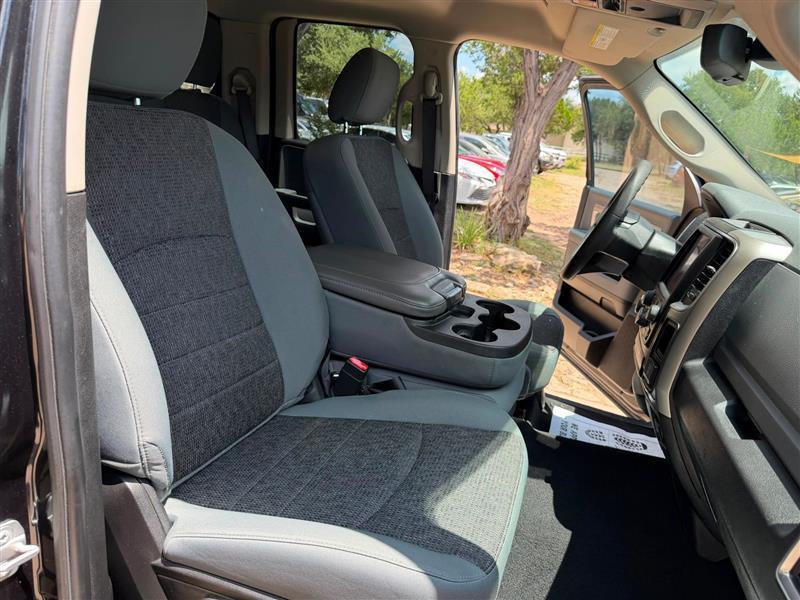 RAM 1500 SLT Quad Cab 4WD 2018
