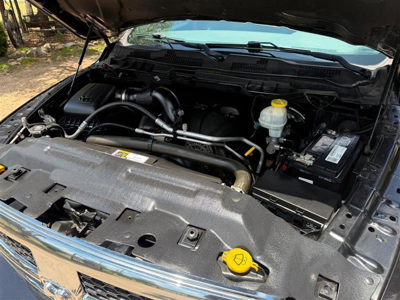 RAM 1500 SLT Quad Cab 4WD 2018