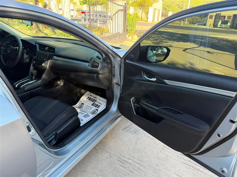 Honda Civic LX Sedan CVT 2018