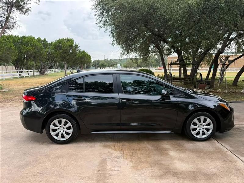 Toyota Corolla LE 2021