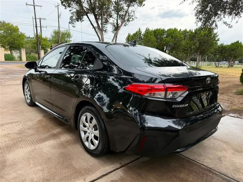 Toyota Corolla LE 2021