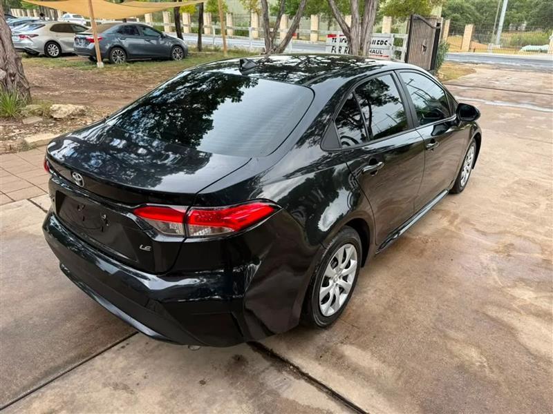 Toyota Corolla LE 2021