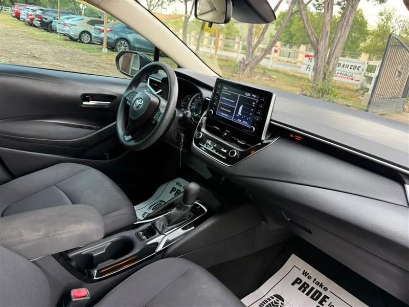 Toyota Corolla LE 2021