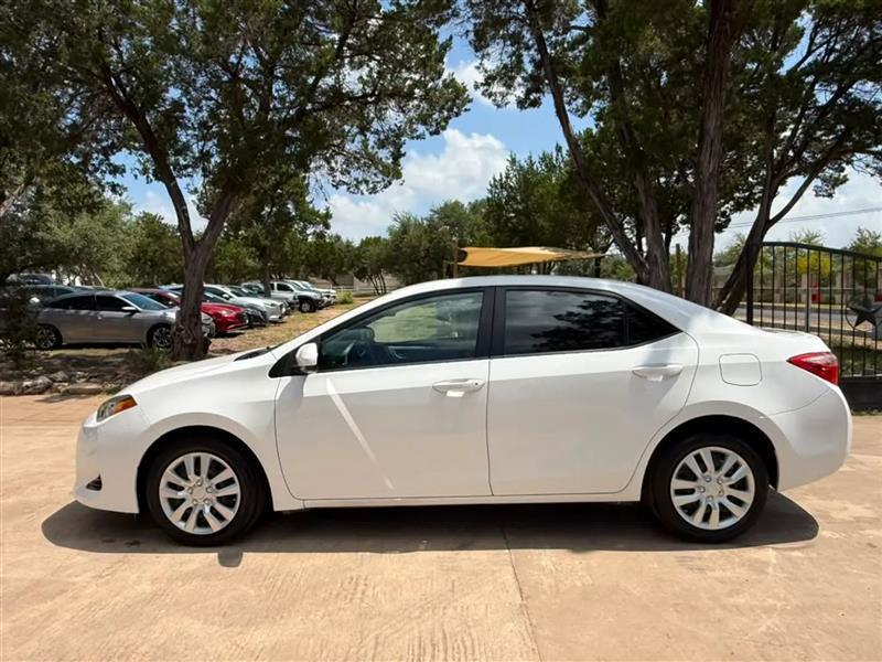 Toyota Corolla LE Eco 2019