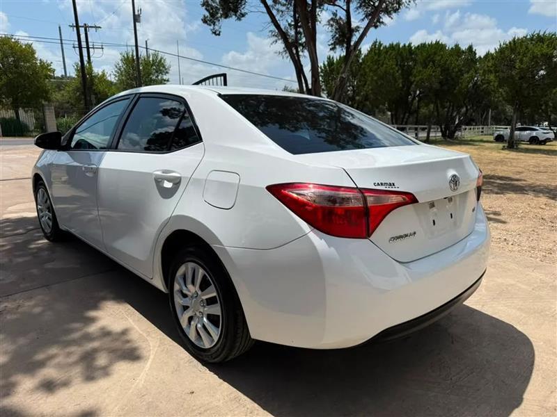 Toyota Corolla LE Eco 2019
