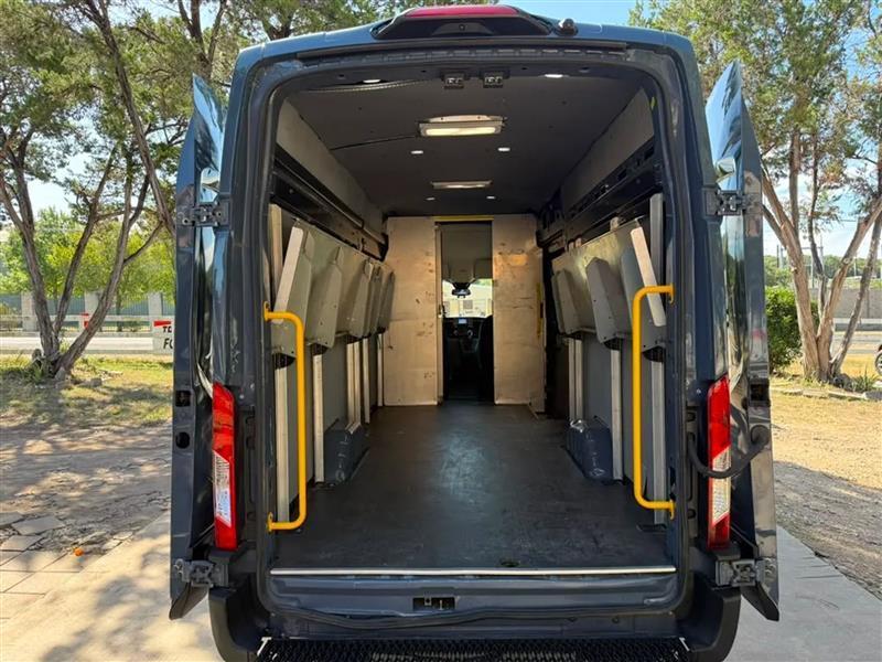 Ford Transit 250 Van High Roof w/Sliding Pass. 148-in. WB EL 2021