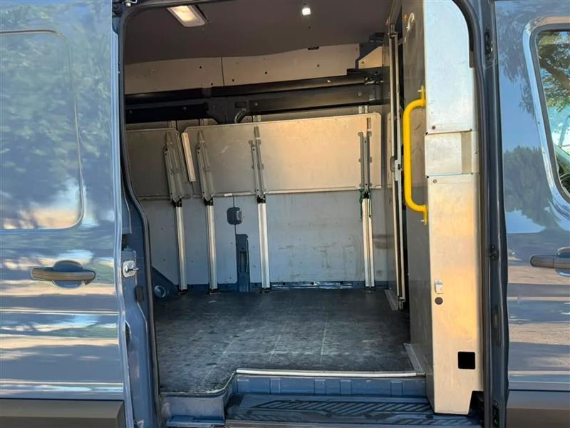 Ford Transit 250 Van High Roof w/Sliding Pass. 148-in. WB EL 2021