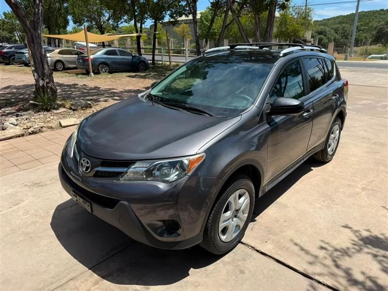 Toyota RAV4 LE FWD 2015