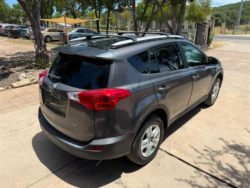 Toyota RAV4 LE FWD 2015
