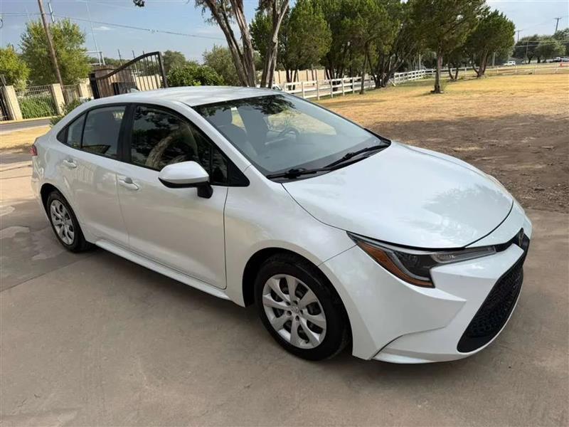 Toyota Corolla LE Hybrid 2022